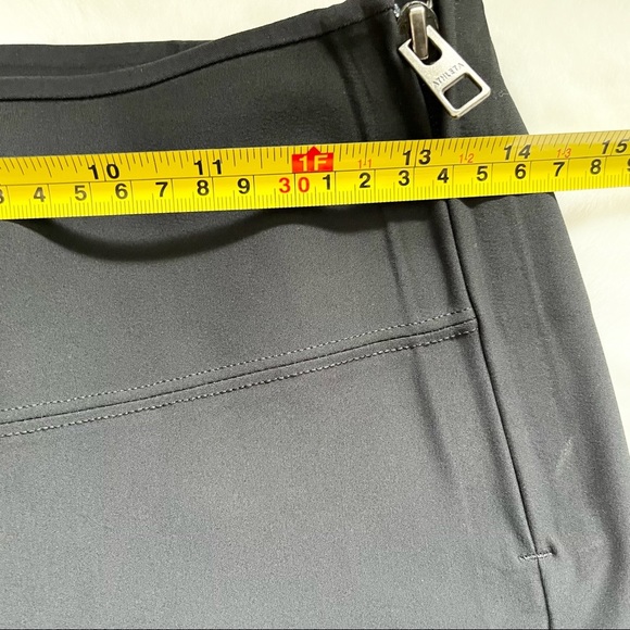 ATHLETA Interstellar Tight in Black Size 2 Travel Athleisure Commute MINIMALIST - Picture 5 of 8